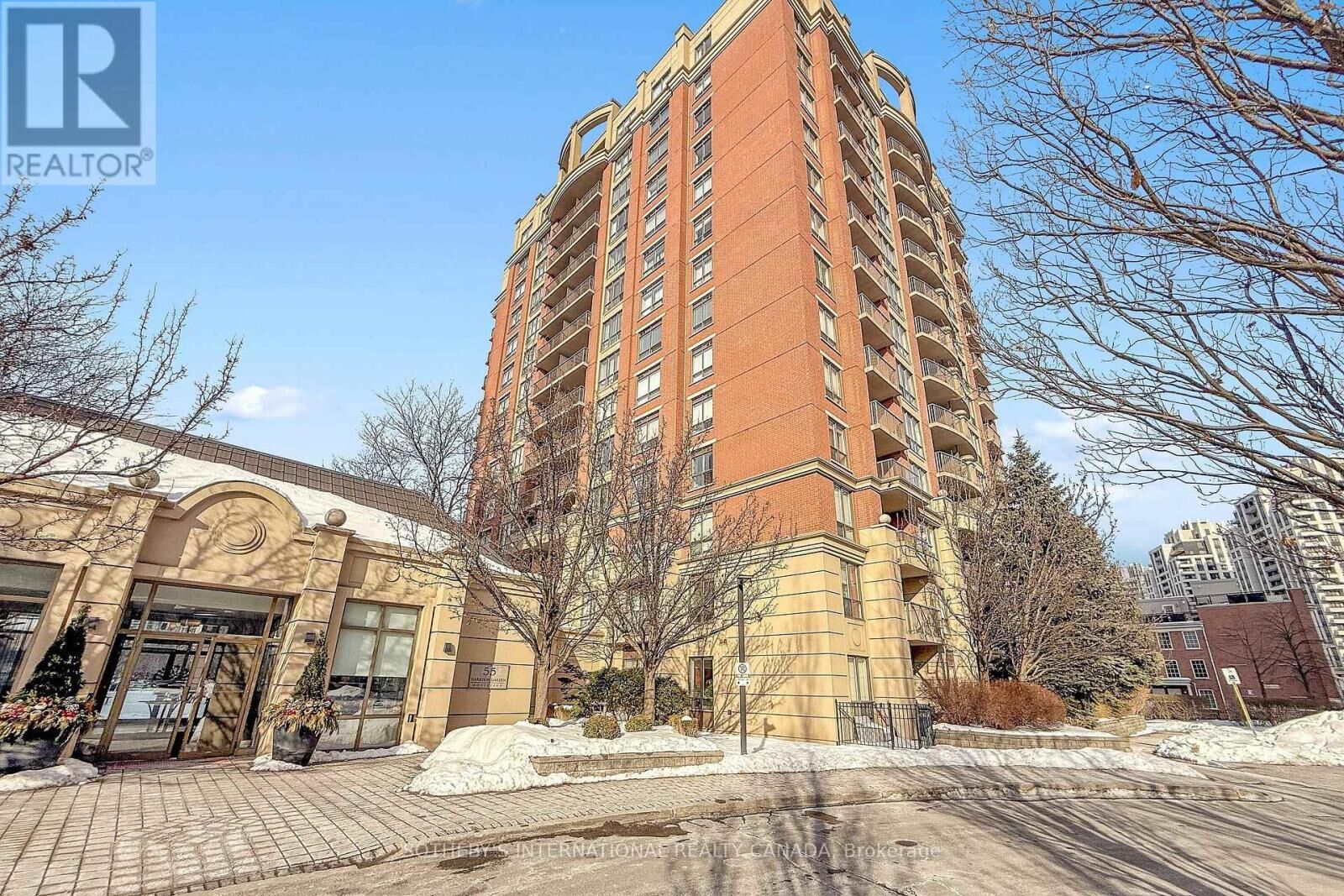 Property Photo:  55 Harrison Garden Boulevard 204  ON M2N 7G3 