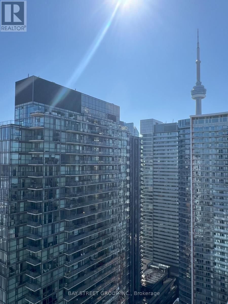 Property Photo:  38 Widmer St 4601  ON M5V 0P7 