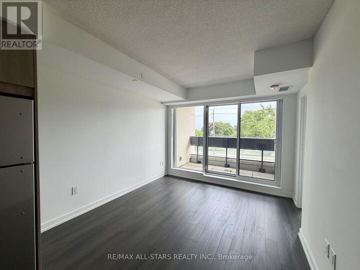 Property Photo:  4010 Eglinton Avenue West 221  ON M9A 0G5 