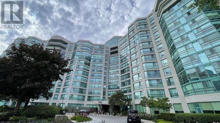 Property Photo:  7905 Bayview Avenue 423  ON L3T 7N3 