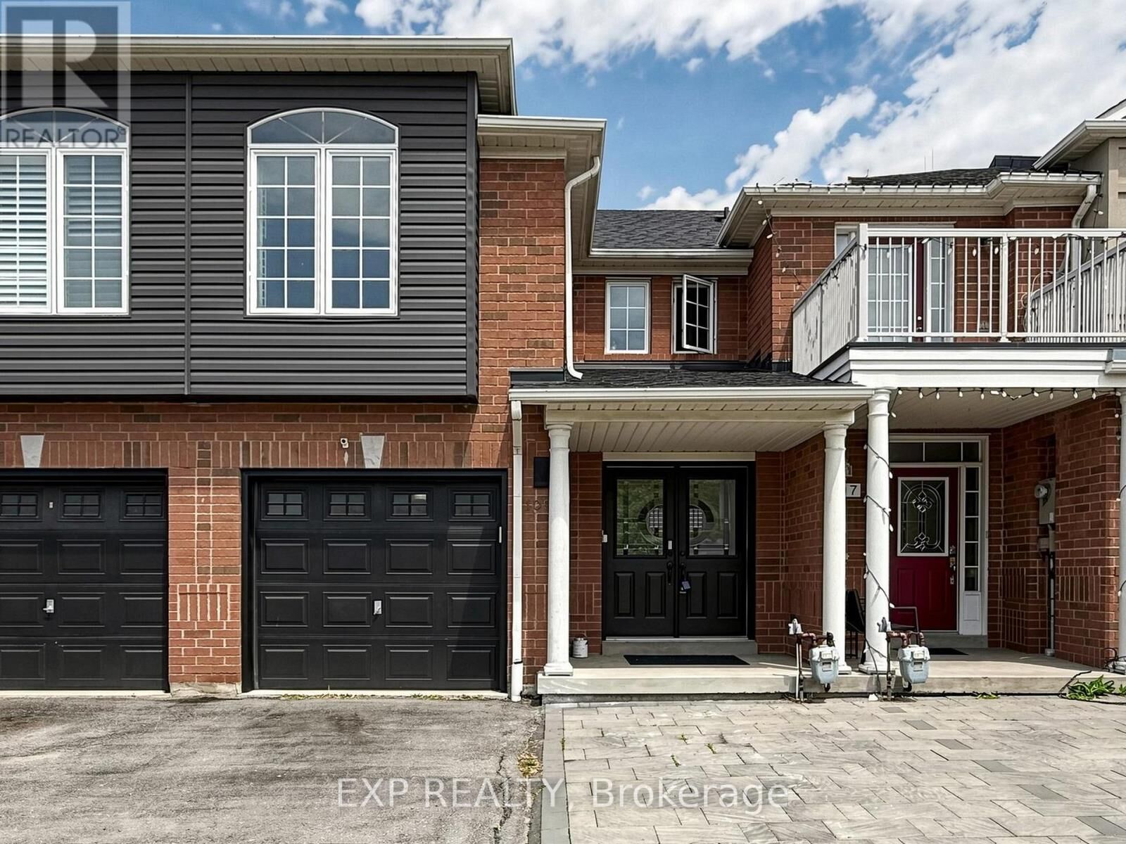Property Photo:  109 Angier Crescent  ON L1S 7R4 