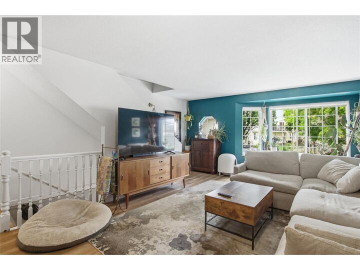 Property Photo: 2020 Robson Place 52 BC V2C 2N2