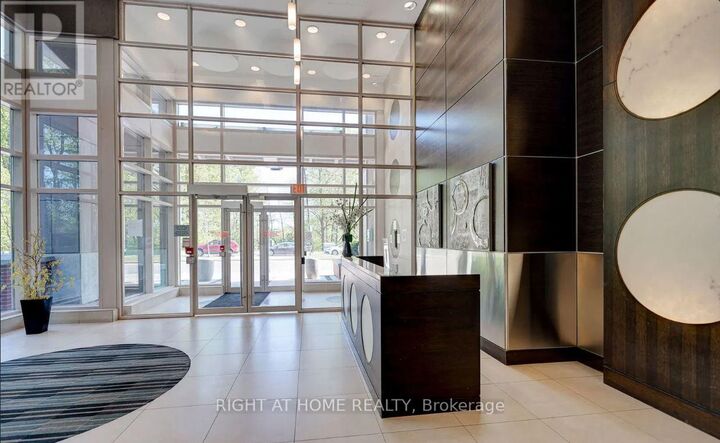 Property Photo: 190 Borough Drive 2203 ON M1P 0B6