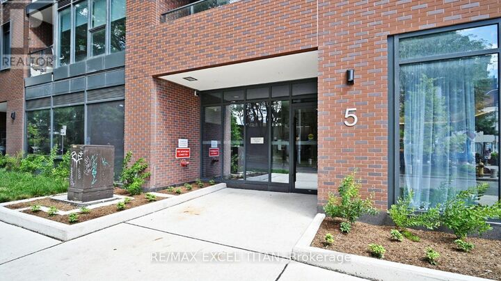 Property Photo:  5 Lakeview Avenue 416  ON M6J 0H3 