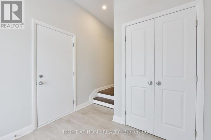 Property Photo:  312 Wigwas Street  ON K1K 5A1 