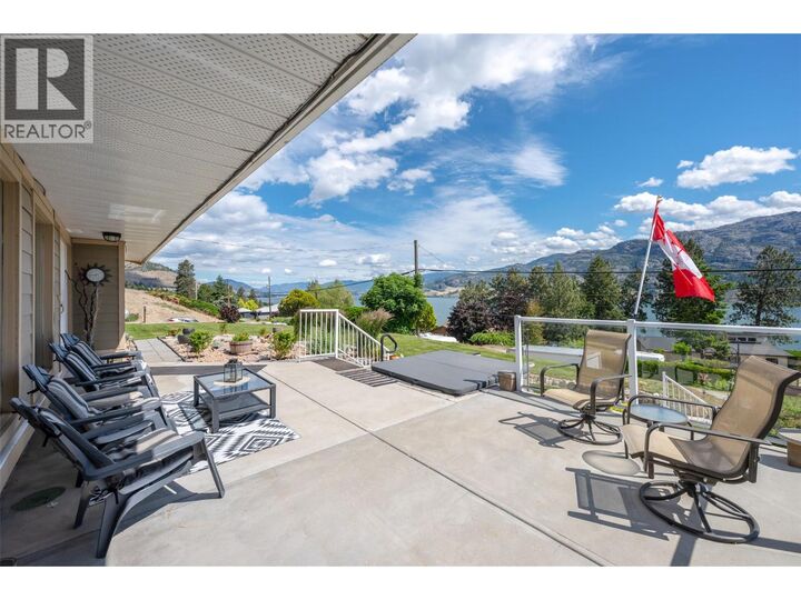 Property Photo: 465 Pineview Drive BC V0H 1K0