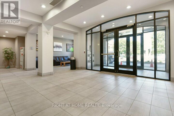 Property Photo:  808 Bronson Avenue 409 - Ph9  ON K1S 5A4 