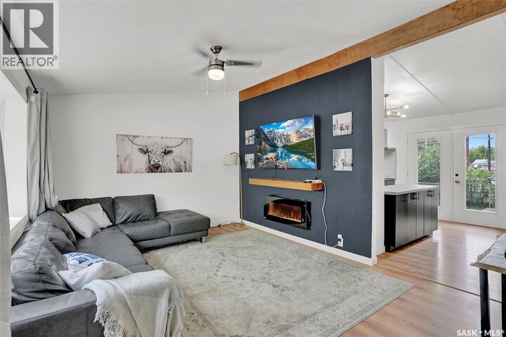 Property Photo:  5632 4th Avenue  SK S4T 0J9 