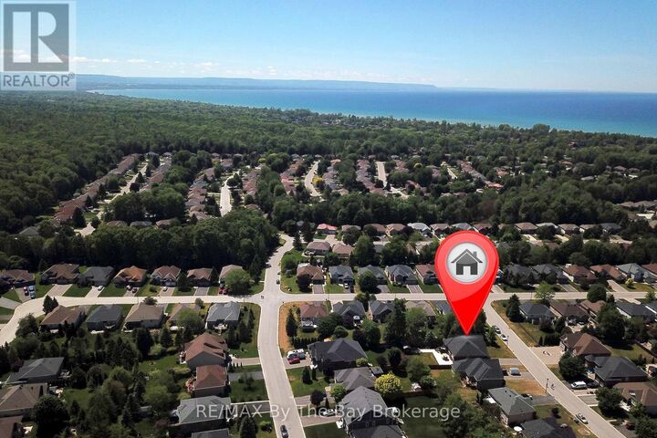 Property Photo:  43 Fawndale Crescent  ON L9Z 2N2 