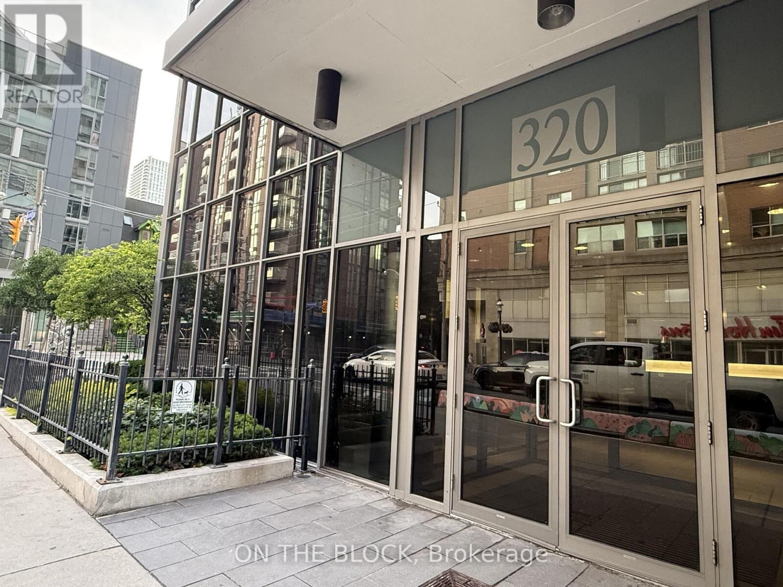 Property Photo:  320 Richmond Street East 313  ON M5A 1P9 