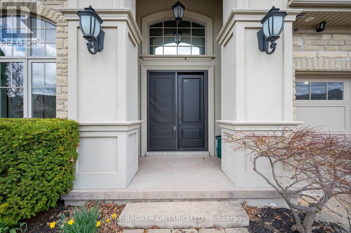 Property Photo:  459 Deer Ridge Drive  ON N2P 0A7 