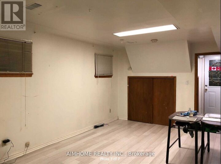 Property Photo:  67 Chipwood Crescent Lower  ON M2J 3X6 