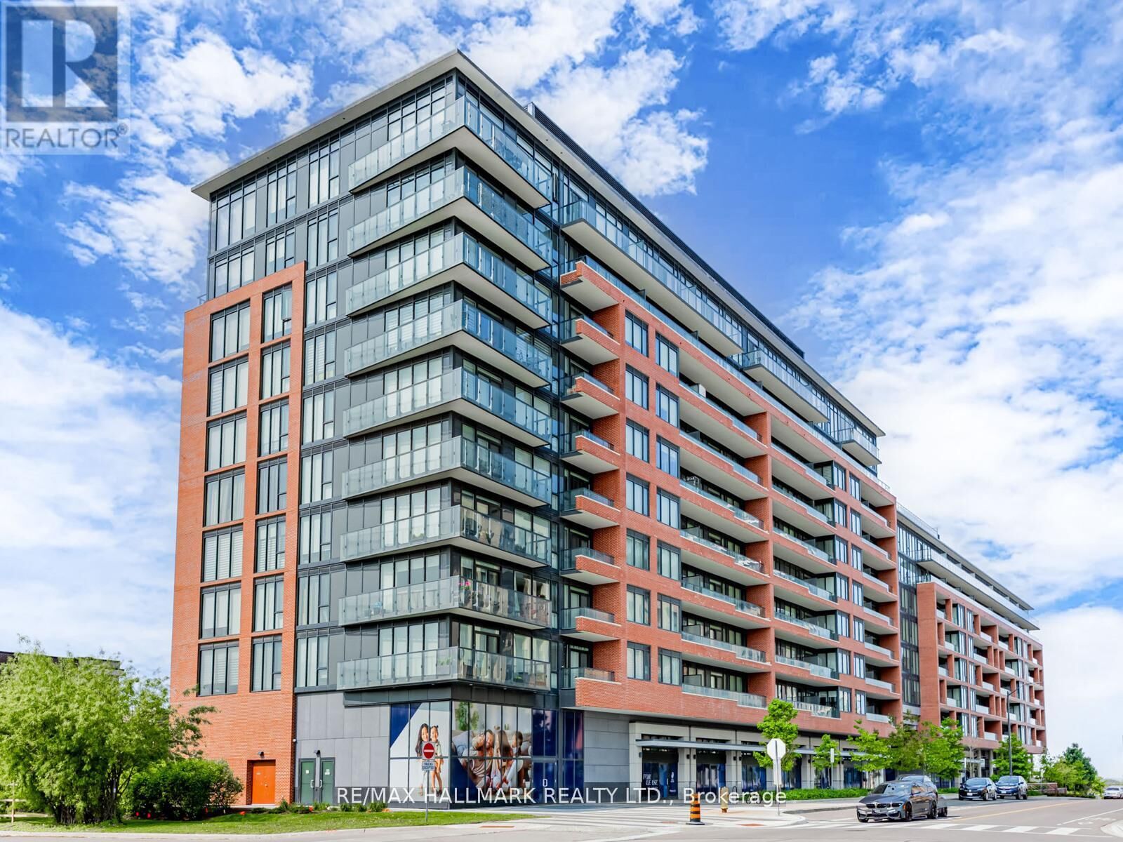 Property Photo:  99 Eagle Rock Way 322  ON L6A 5A7 
