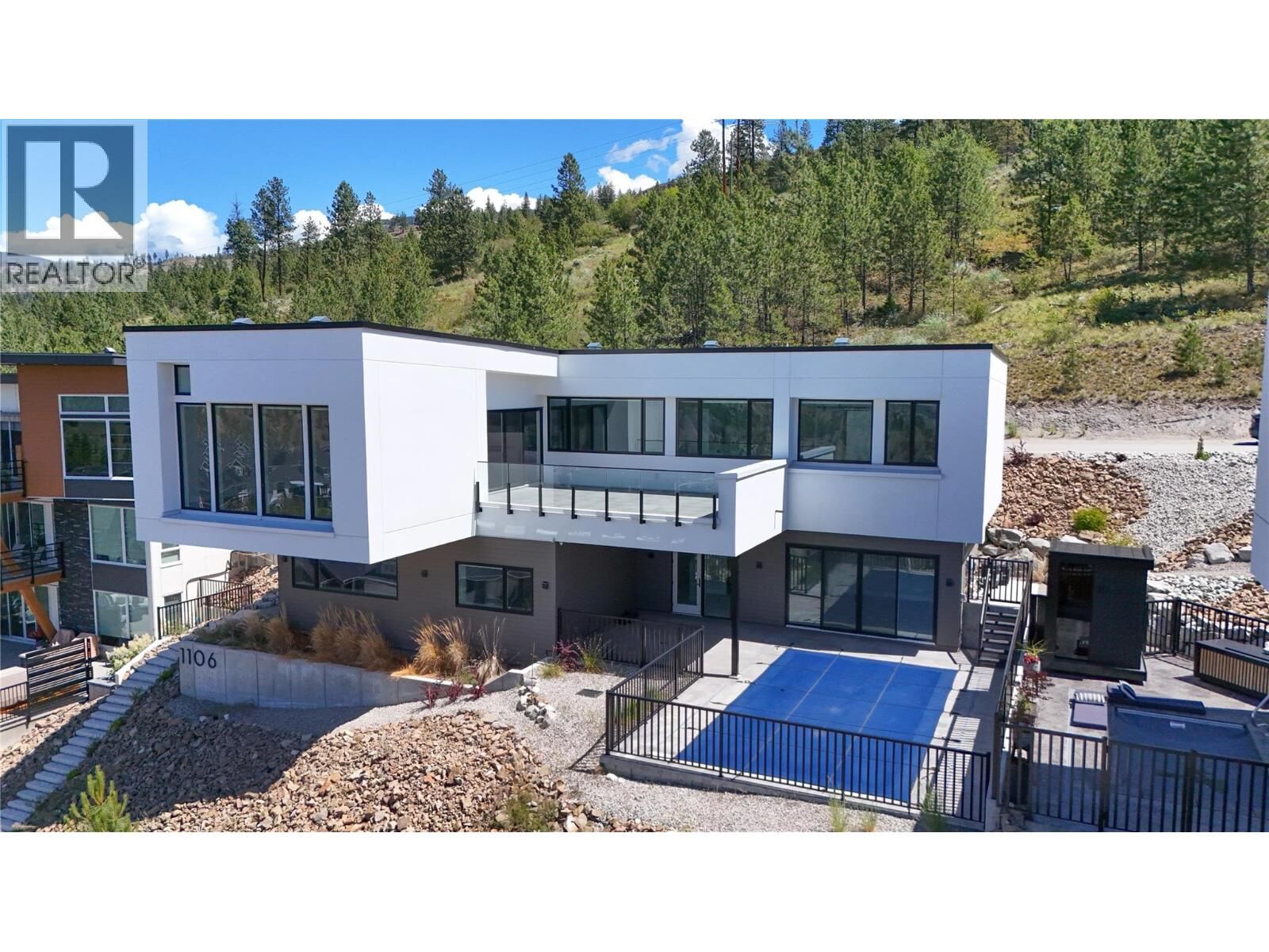 Property Photo: 1106 Syer Road BC V2A 9G4