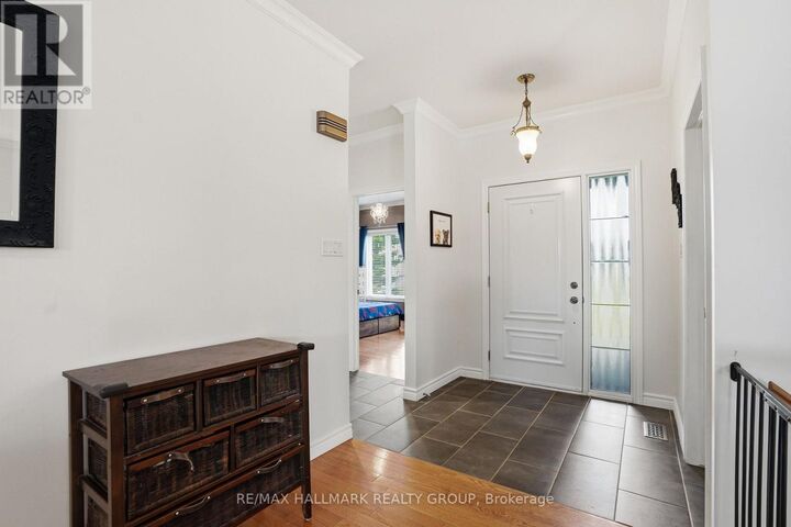Property Photo:  1028 Laviolette Street  ON K4K 1B8 
