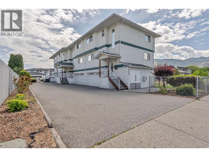 166 Green Avenue West 103 — photo 1