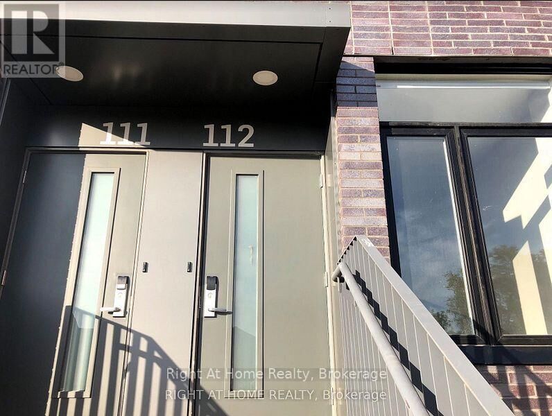 Property Photo: 1780 Simcoe Street 112-A ON L1G 0C3