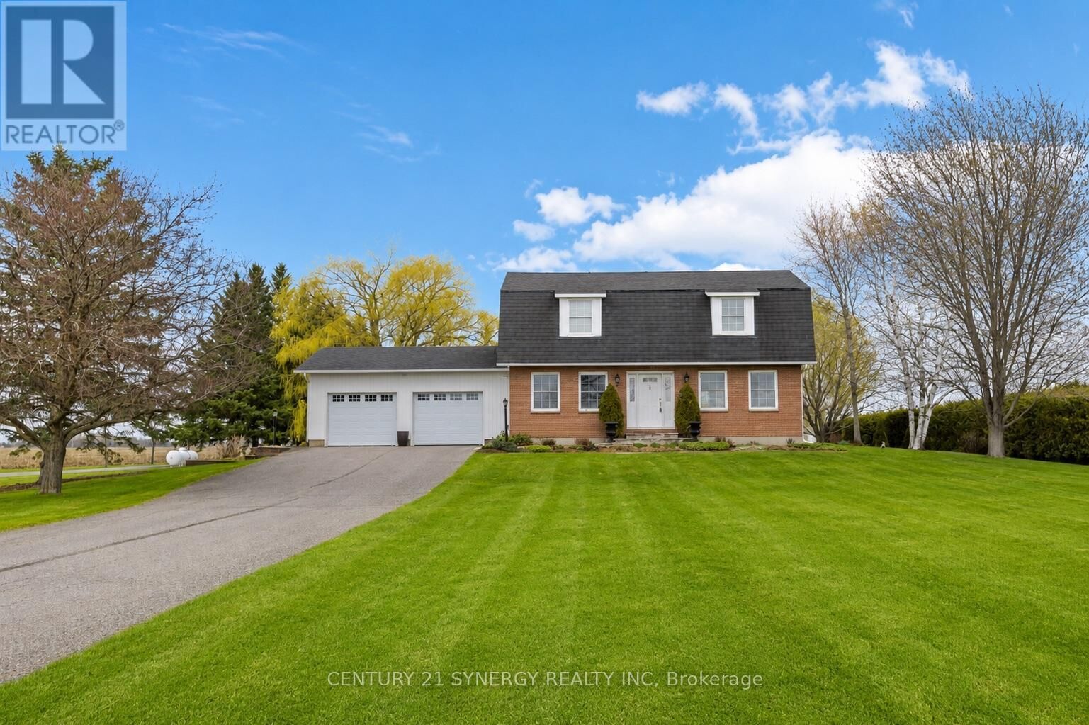 Property Photo:  183 Hamilton Road  ON K4R 1E5 