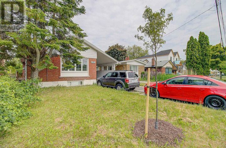 Property Photo:  124 Haileybury Drive  ON M1K 4X5 