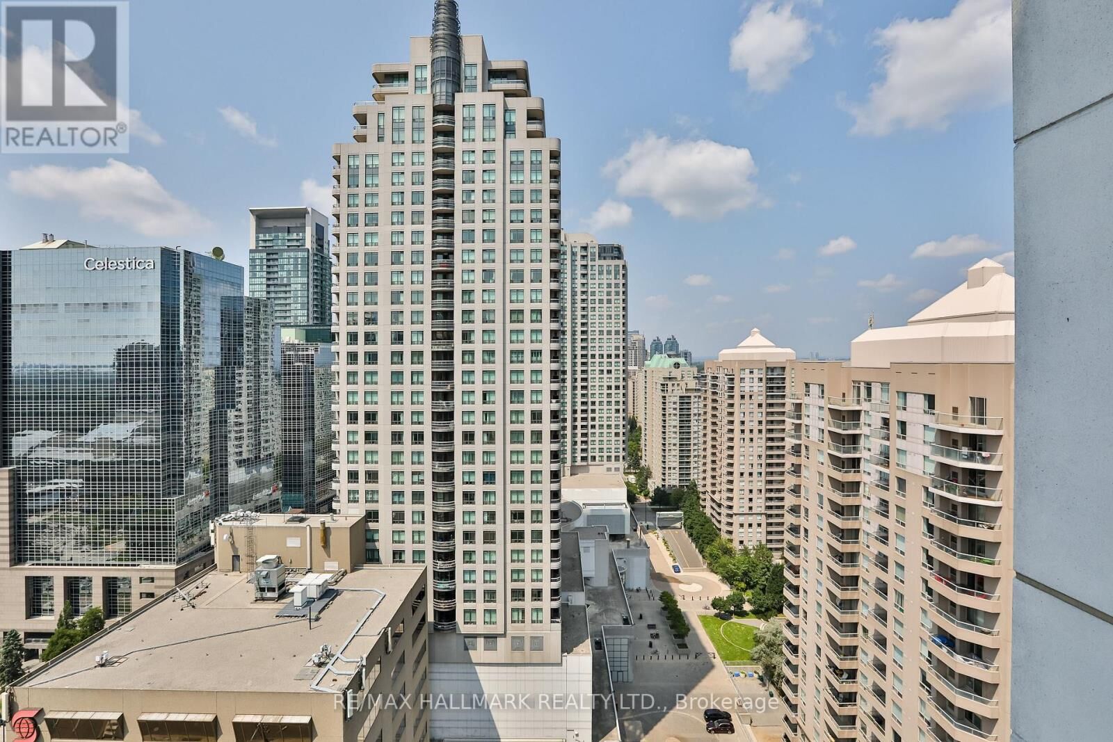 Property Photo:  21 Hillcrest Avenue 2507  ON M2N 3N4 
