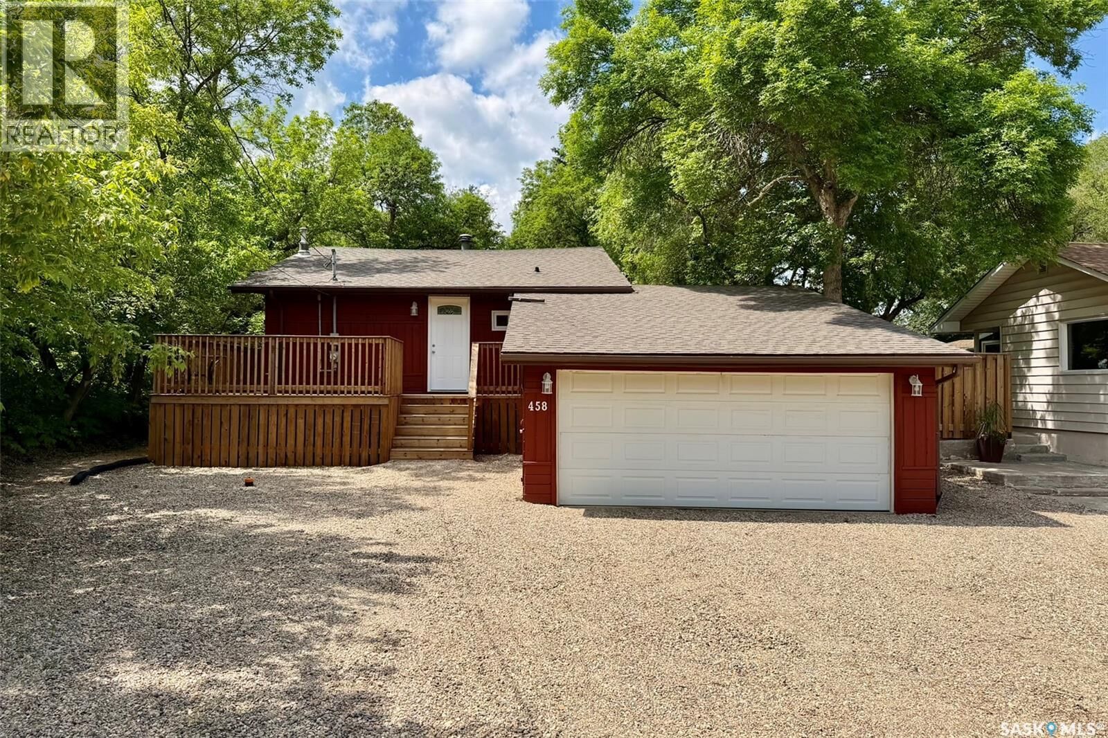 Property Photo: 458 7th Street E SK S0G 4C0