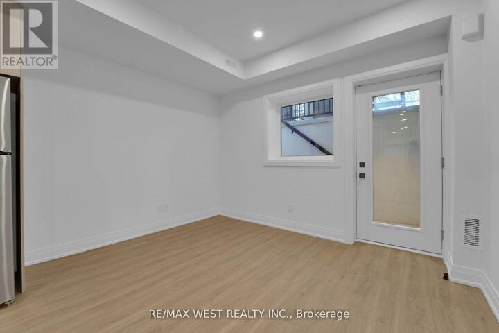 Property Photo: 521 St Johns Road Lower ON M6S 2L7