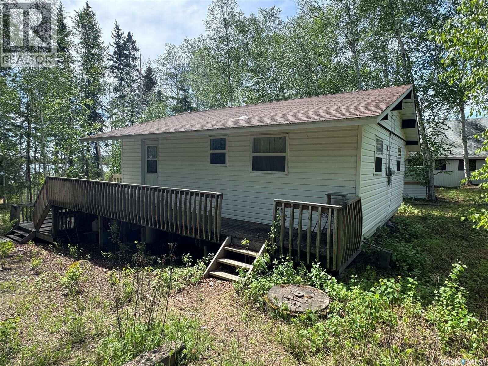 Property Photo: 803 Willow Street SK S0J 1L0