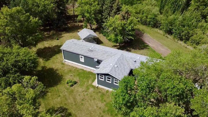 Property Photo: 509 Joslyn Street MB R0M 0X0