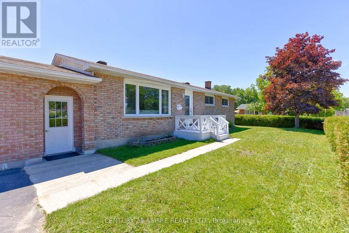 Photo de la propriété: 17 Maple Avenue ON K8H 2Y4