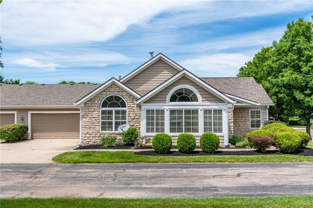 Property Photo:  41 Aberdeen Village Drive  OH 45430 