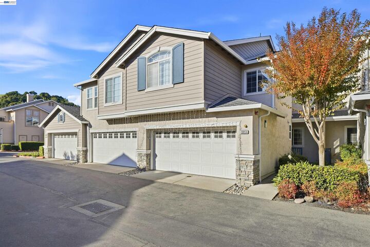 Property Photo: 10856 Glengarry Lane CA 94568