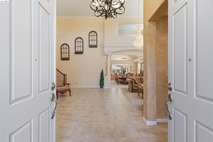 Property Photo: 5048 Botting Ct CA 94531