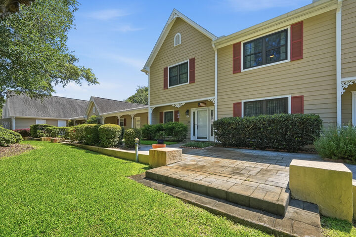 Property Photo:  277 Shalimar Drive  FL 32579 