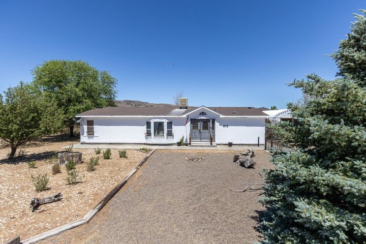 Property Photo: 413 Westcliff Drive NV 89815