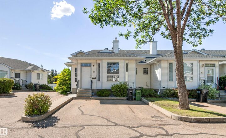 Property Photo: 3311 58 Street NW 12 AB T6L 6X3