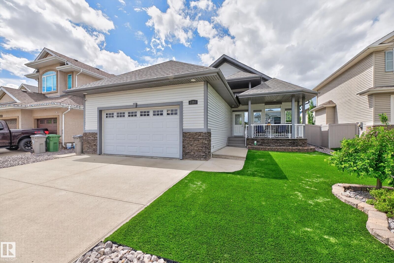 Property Photo:  3304 64 Street  AB T4X 0G4 
