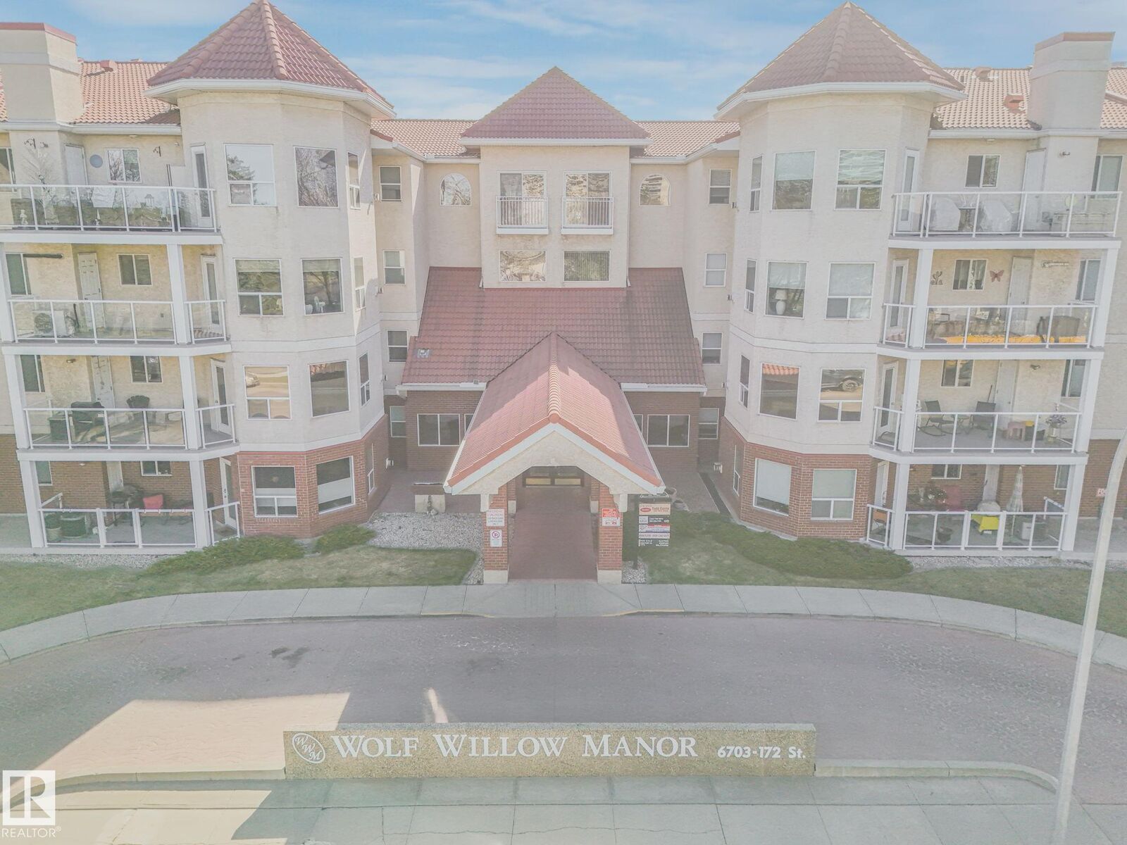 Property Photo: 6703 172 Street NW 403 AB T5T 6H9