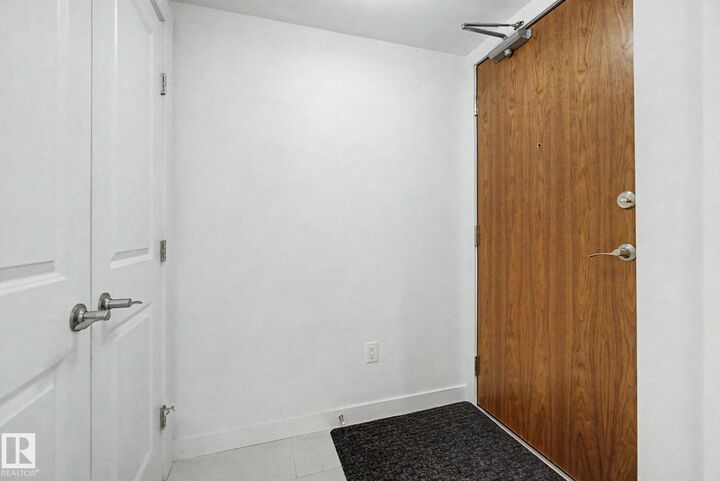 Property Photo:  9720 106 Street NW 1003  AB T5Z 0K8 