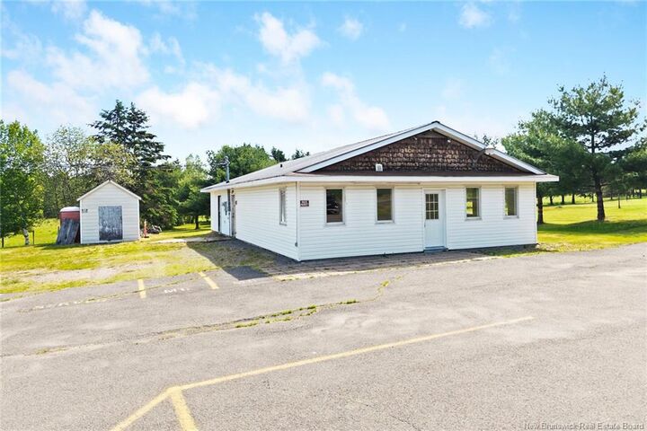 6125 Route 101 — photo 1