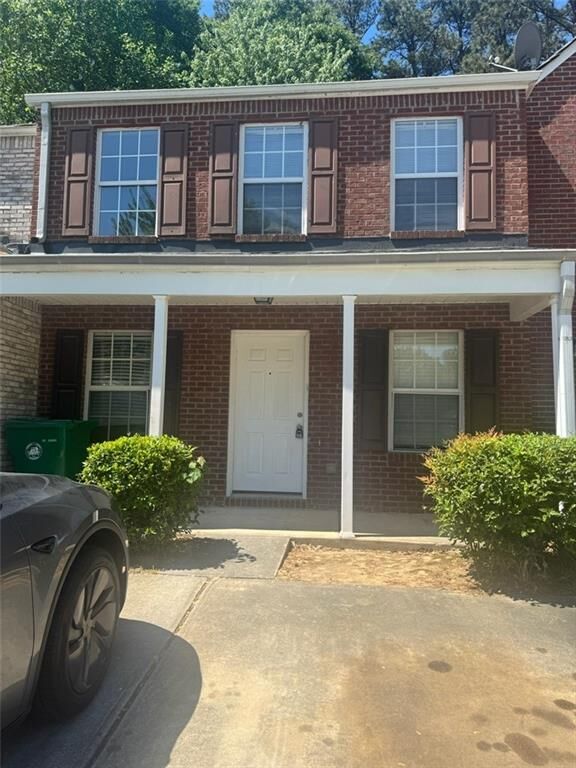 Property Photo: 1513 Eastern Sunrise Lane GA 30034