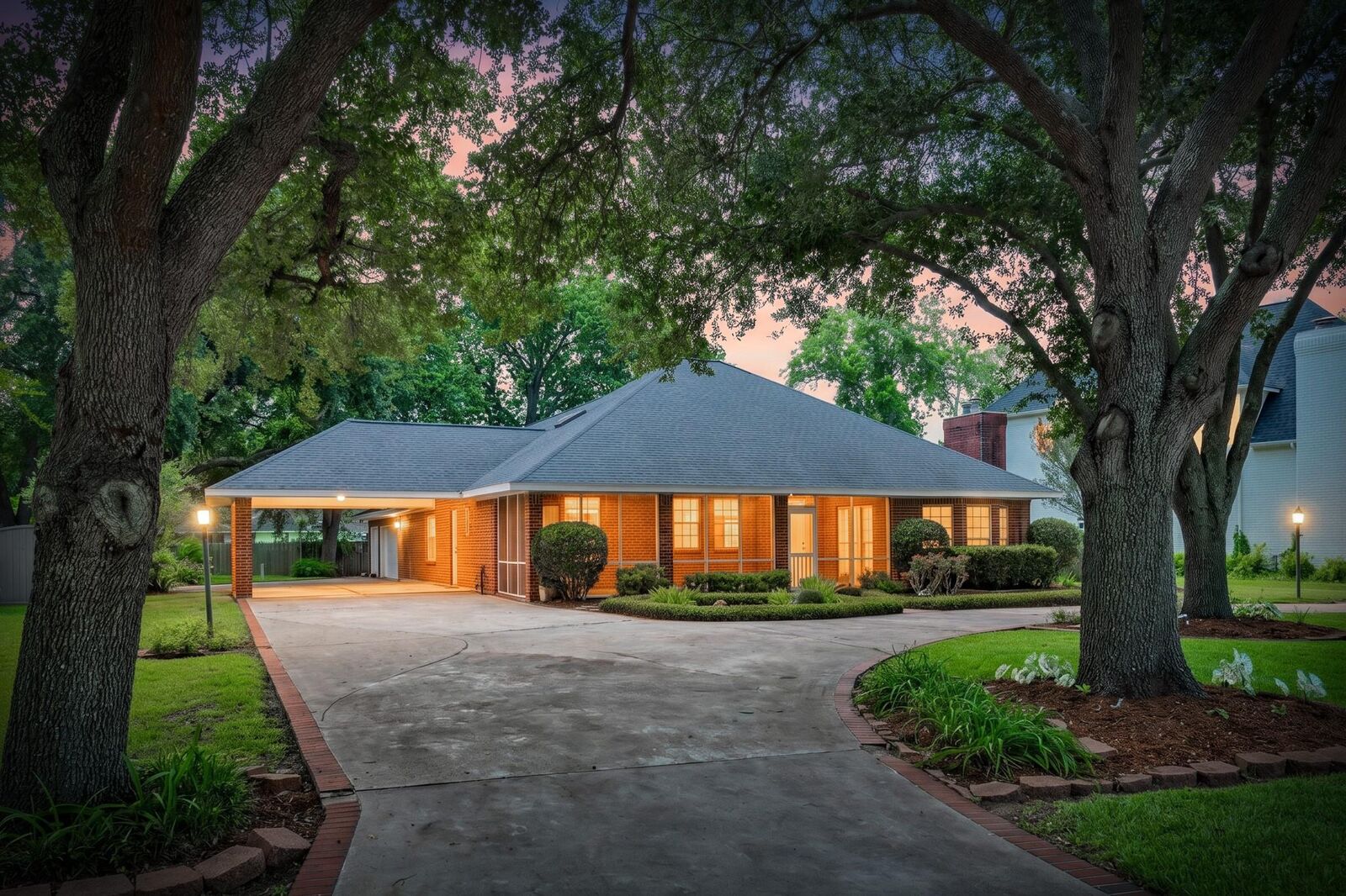 Property Photo: 214 Dewberry Drive TX 77566