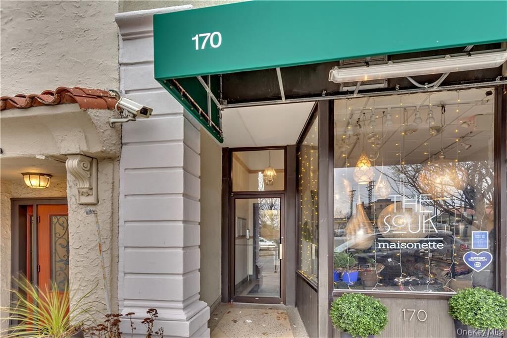 Property Photo:  168-170 Myrtle Boulevard B  NY 10538 