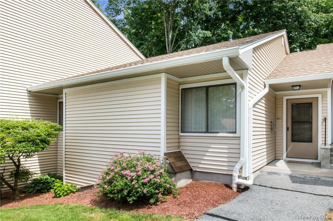 Property Photo: 96 Molly Pitcher Lane I NY 10598