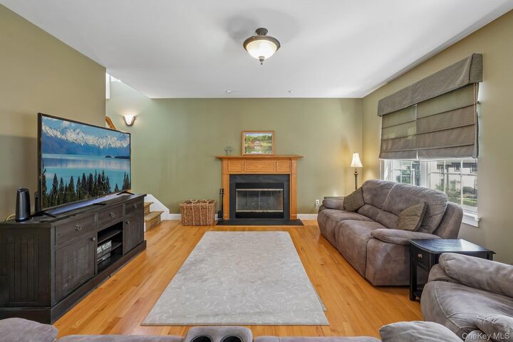 Property Photo:  110 Winding Brook Court  NY 12553 