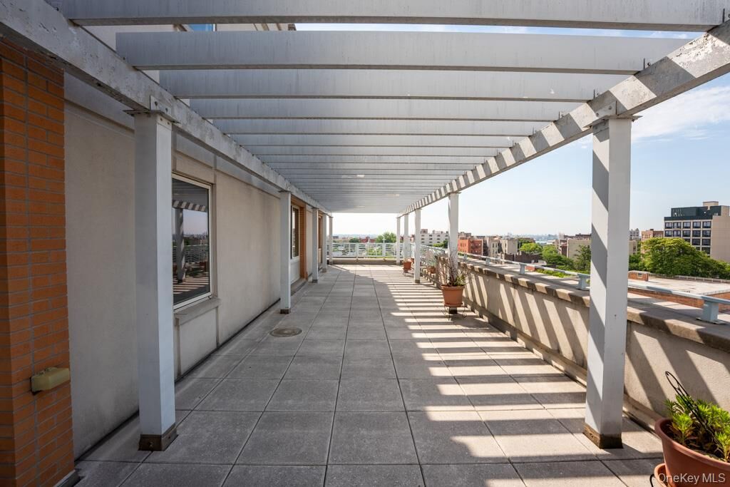 Property Photo:  853 Macy Place 7E  NY 10455 
