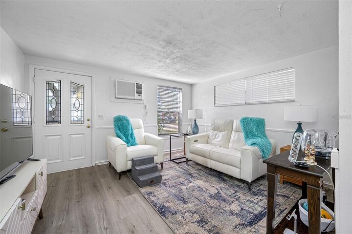 Property Photo:  616 Dogwood Court  FL 34698 