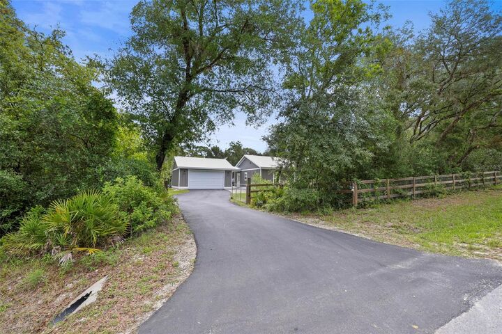 Property Photo:  7218 Southeast Avenue  FL 33597 