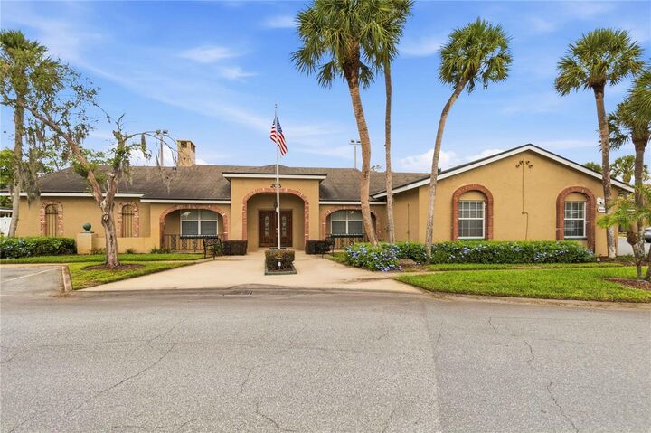 Property Photo: 517 Polaris Loop 109 FL 32707