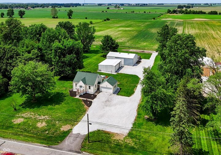 Property Photo:  968 E Jefferson Street  IN 46072 