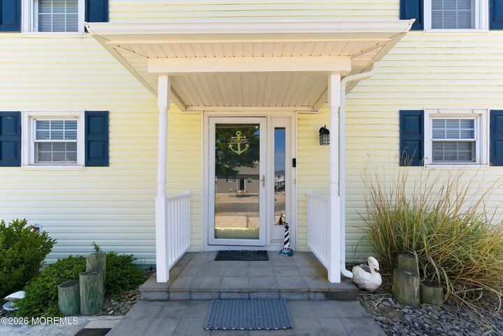 Property Photo:  77 Wind Jammer Court  NJ 08721 